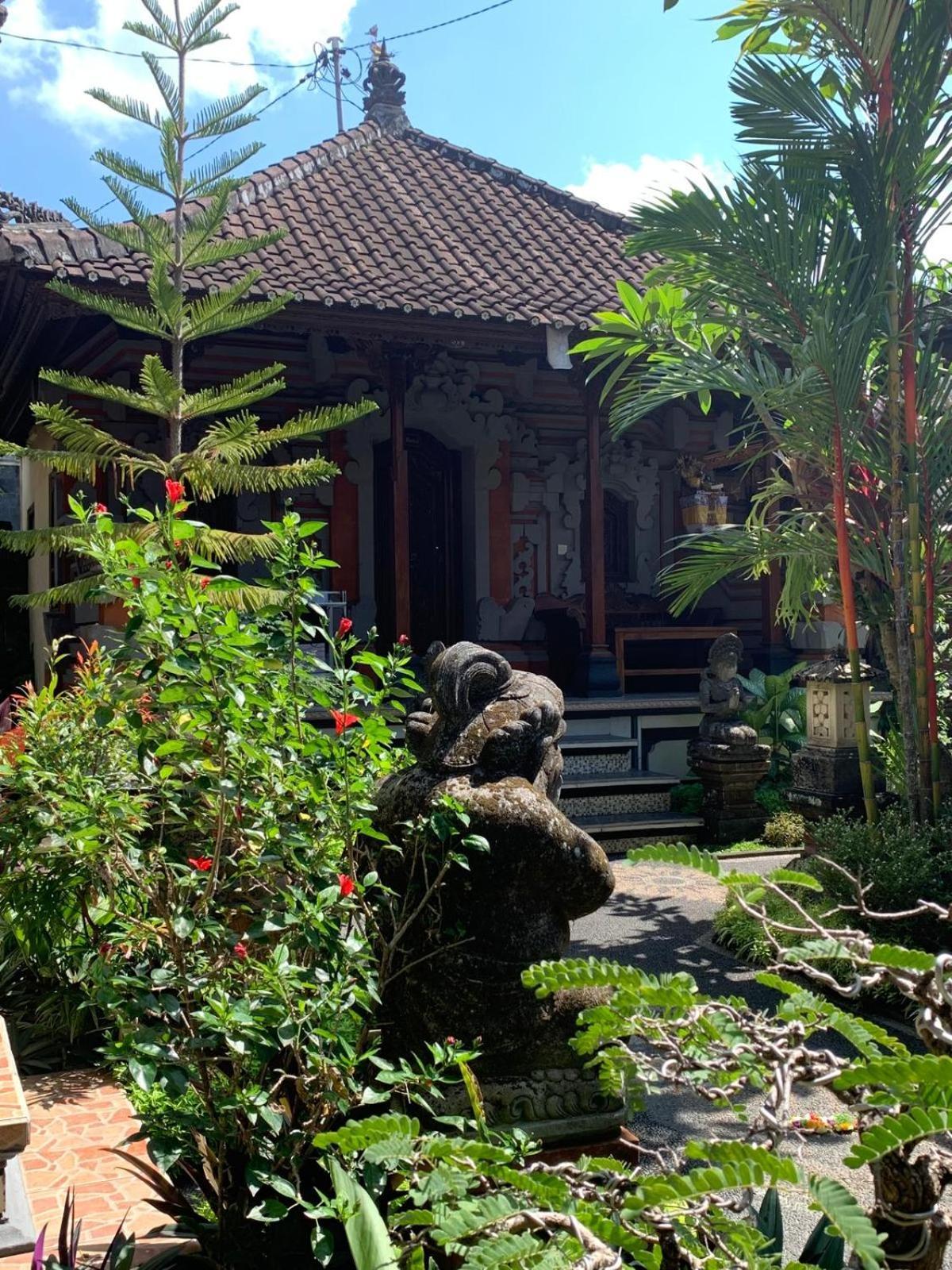 Dewi Antara Homestay Ubud  Exterior photo